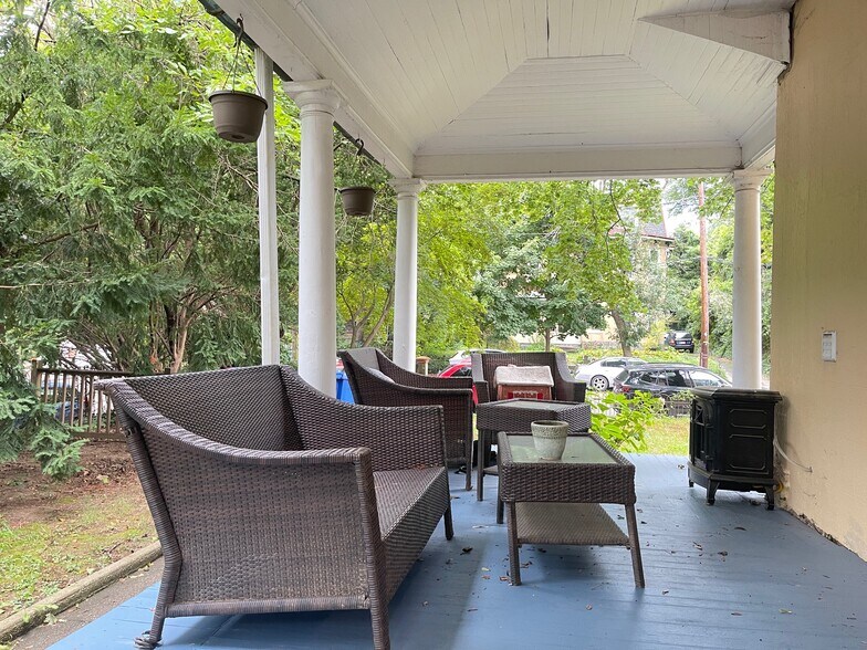 222 W Winona St, Philadelphia, PA à vendre - Photo de l’immeuble – Image 2 sur 26