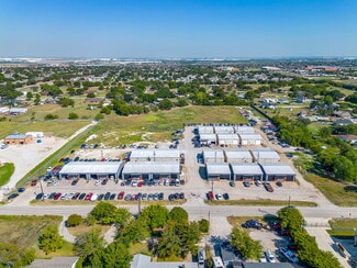 Plus de détails pour 3019 Keller Hicks Rd, Fort Worth, TX - Industriel/Logistique à louer