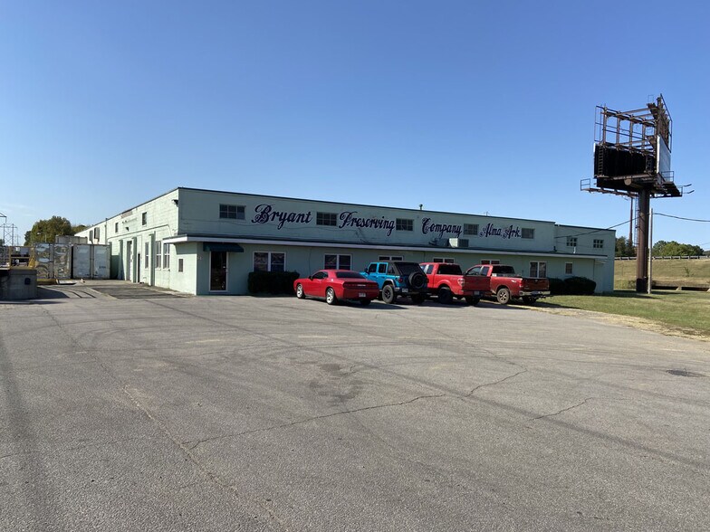 251 US-71, Alma, AR à louer - Photo de l’immeuble – Image 2 sur 18