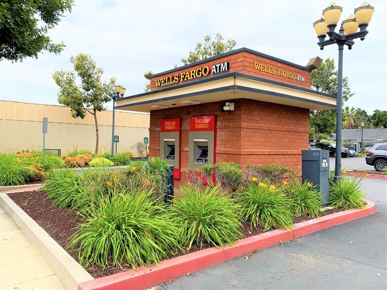 2079 Bonita Ave, La Verne, CA à louer - Photo de l’immeuble – Image 2 sur 2