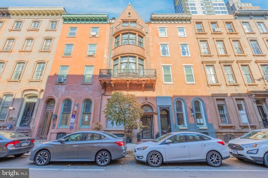1723 Spruce St, Philadelphia, PA à vendre - Photo de l’immeuble – Image 3 sur 24