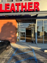 22750 Hawthorne Blvd, Torrance, CA à louer Photo intérieure– Image 1 sur 23