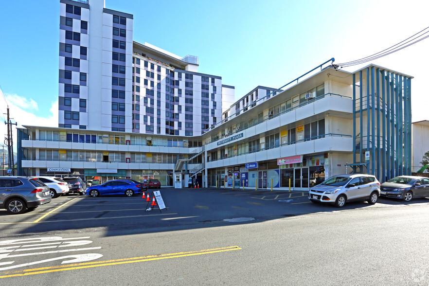 931 University Ave -, Honolulu, HI à louer - Photo principale – Image 1 sur 24