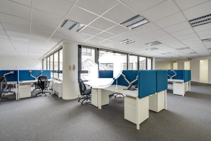 Bureau dans Le Pecq à louer - Photo de l’immeuble – Image 2 sur 14