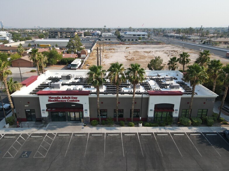 2008 S Jones Blvd, Las Vegas, NV à vendre - Photo de l’immeuble – Image 1 sur 7