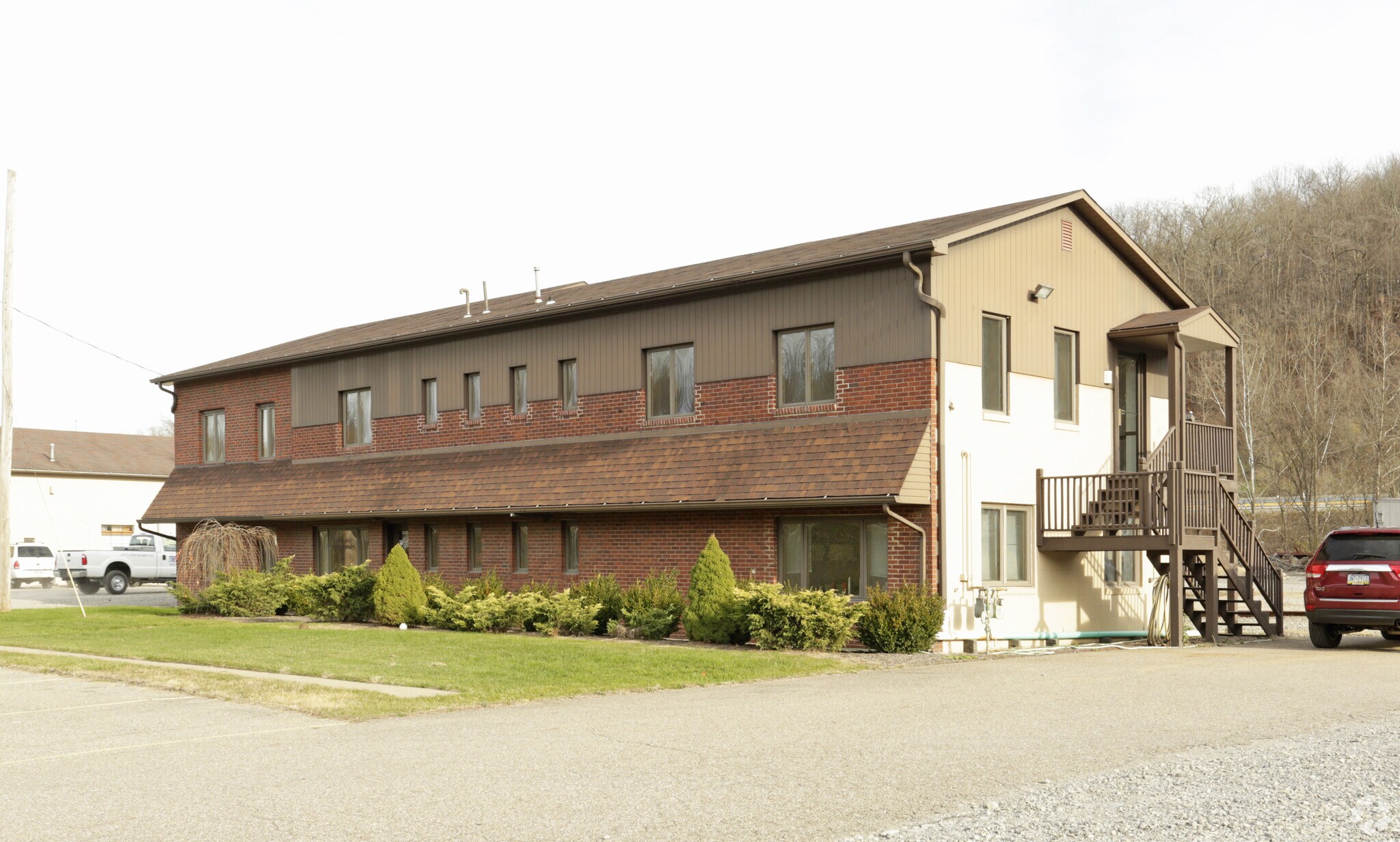 275 Millers Run Rd, Bridgeville, PA à louer Photo principale– Image 1 sur 7