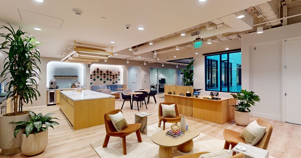 808 Wilshire Blvd, Santa Monica, CA à louer - Photo de l’immeuble – Image 3 sur 6