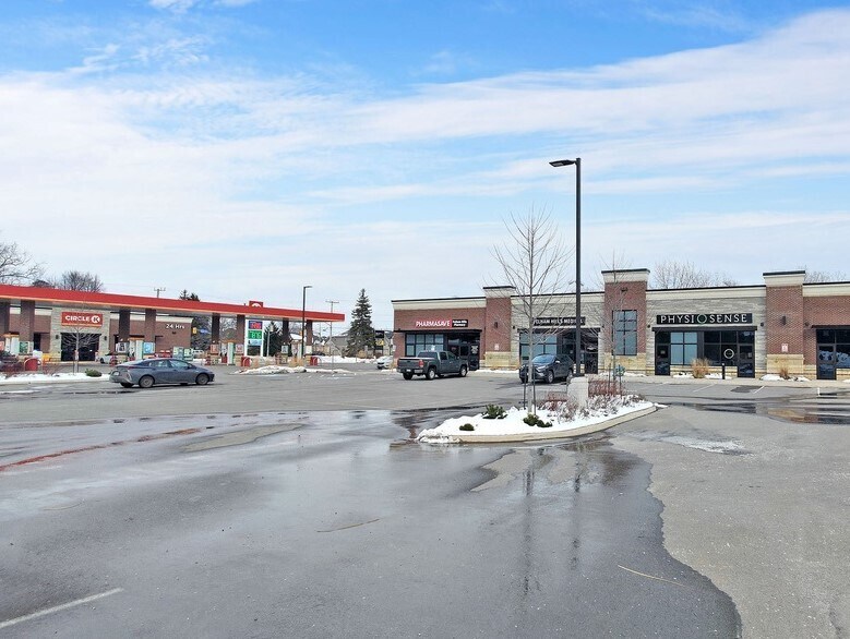 1022 Pelham St, Fonthill, ON à vendre - Photo de l’immeuble – Image 3 sur 5
