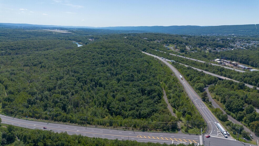 Rocky Glen Development - Montage Mountain rd, Moosic, PA à louer - Aérien – Image 3 sur 8