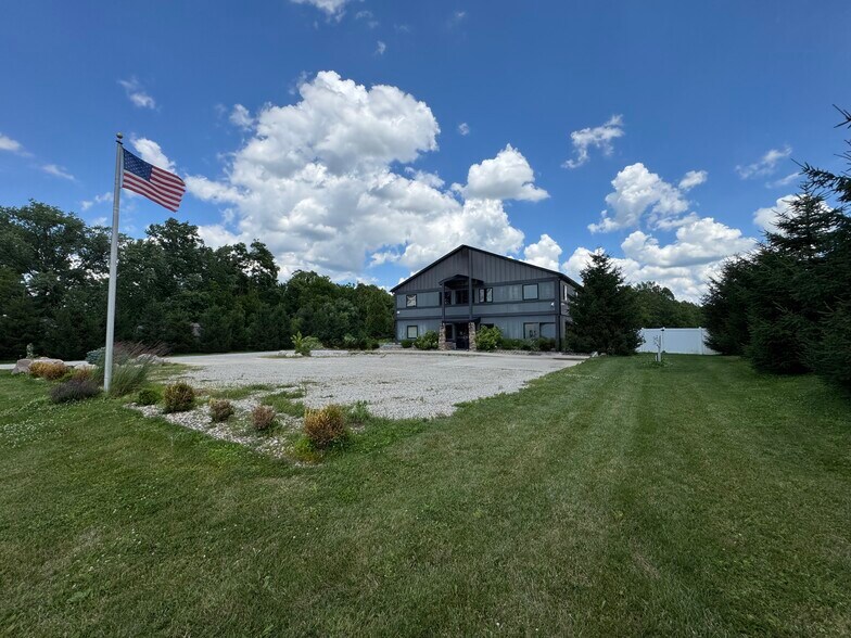996 Thornwood Dr, Heath, OH à vendre - Photo principale – Image 2 sur 6