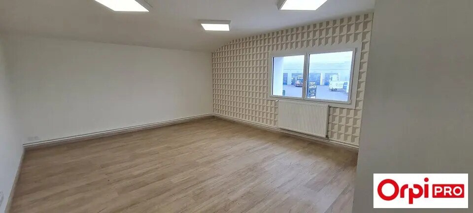 Bureau dans Trémuson à louer - Photo intérieure – Image 3 sur 5