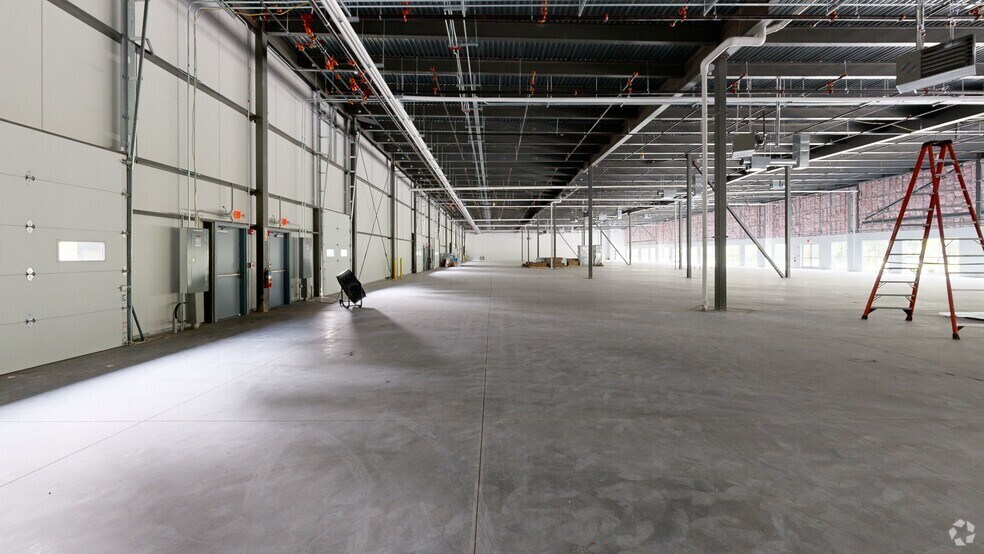 683 Daniel Webster Hwy, Merrimack, NH à louer - Numérisation 3D Matterport – Image 2 sur 14
