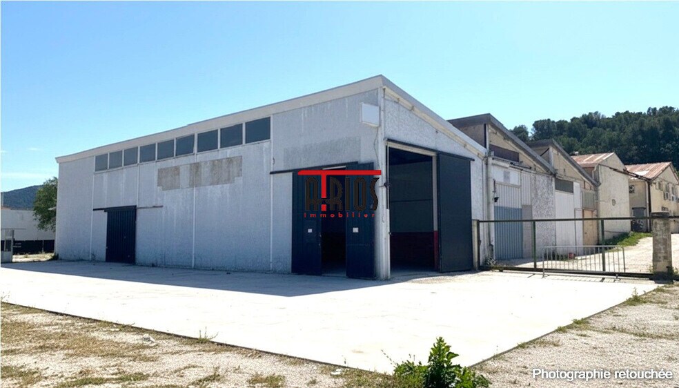 Industriel/Logistique dans Le Pradet à louer - Photo de l’immeuble – Image 3 sur 4