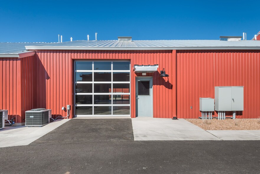 1300 Rufina Cir, Santa Fe, NM à louer - Photo de l’immeuble – Image 3 sur 9
