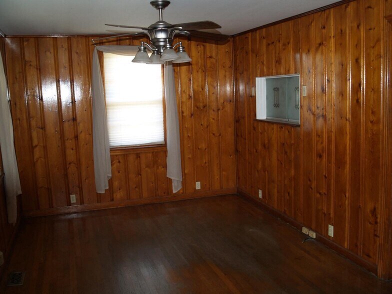 760 Ledford St SE, Smyrna, GA à vendre - Photo de l’immeuble – Image 3 sur 9