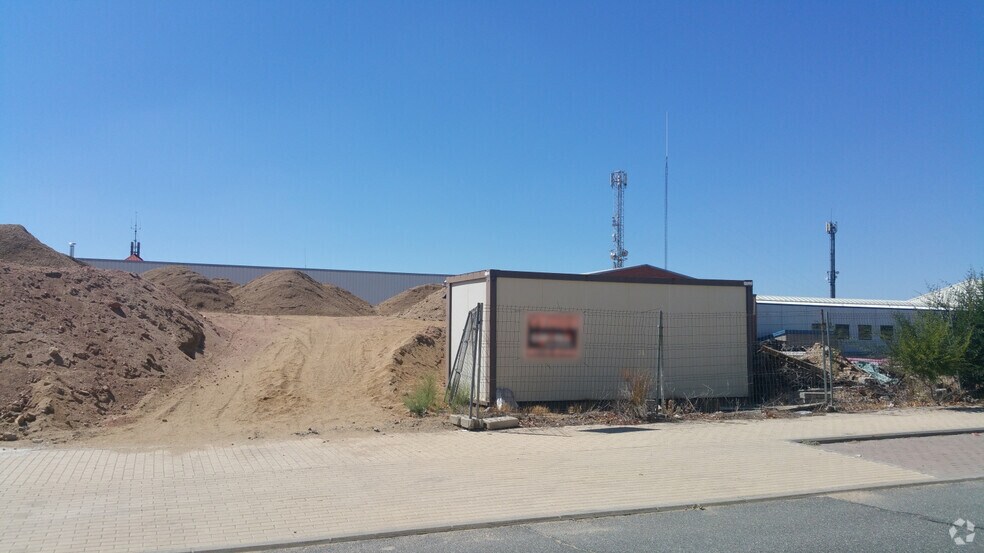 Polígono Hervencias, Ávila, Ávila à vendre - Photo de l’immeuble – Image 1 sur 4