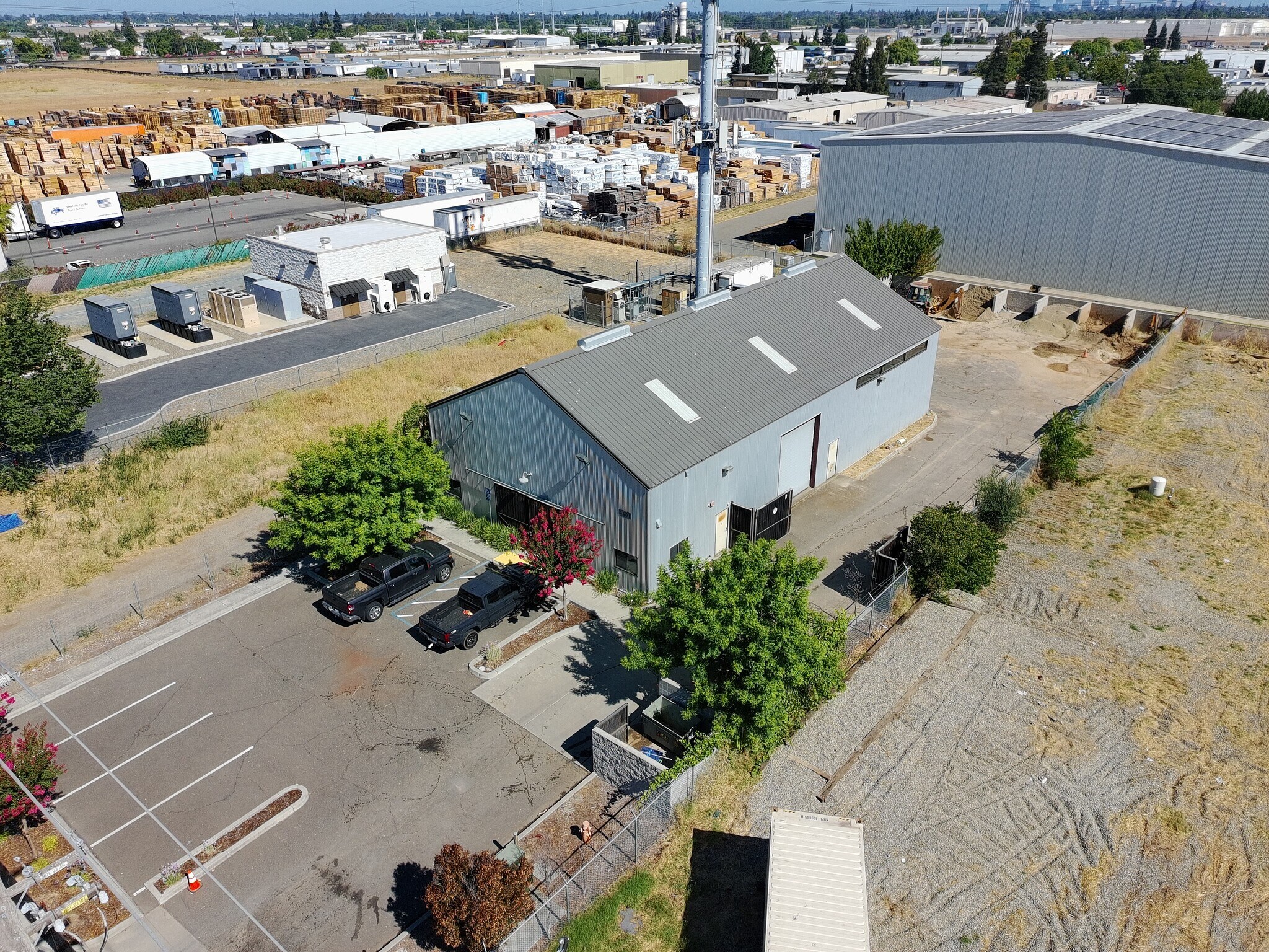 3501 51st Ave, Sacramento, CA à vendre Photo de l’immeuble– Image 1 sur 2
