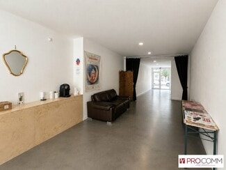 Plus de détails pour Local commercial à louer