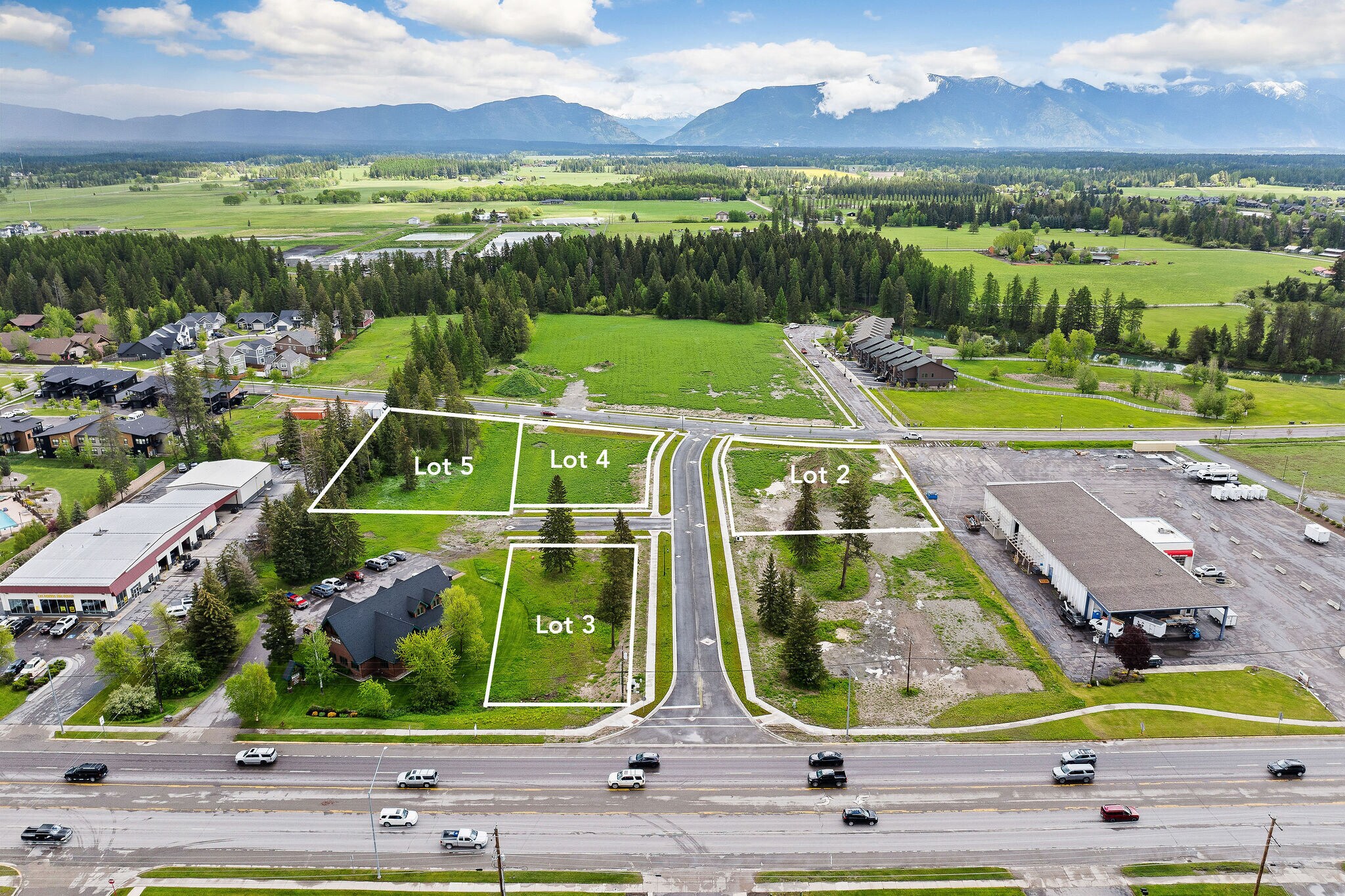 306 Geyser Rd, Whitefish, MT à vendre Photo de l’immeuble– Image 1 sur 14
