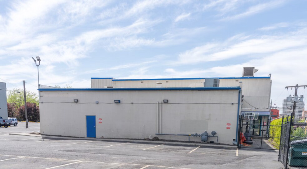 115 E Pacific Ave & 112 E 1st Ave portefeuille de 2 biens à vendre sur LoopNet.fr - Photo de l’immeuble – Image 3 sur 6