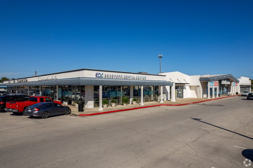 7800-7844 Long Point Rd, Houston, TX à louer - Photo de l’immeuble – Image 3 sur 6