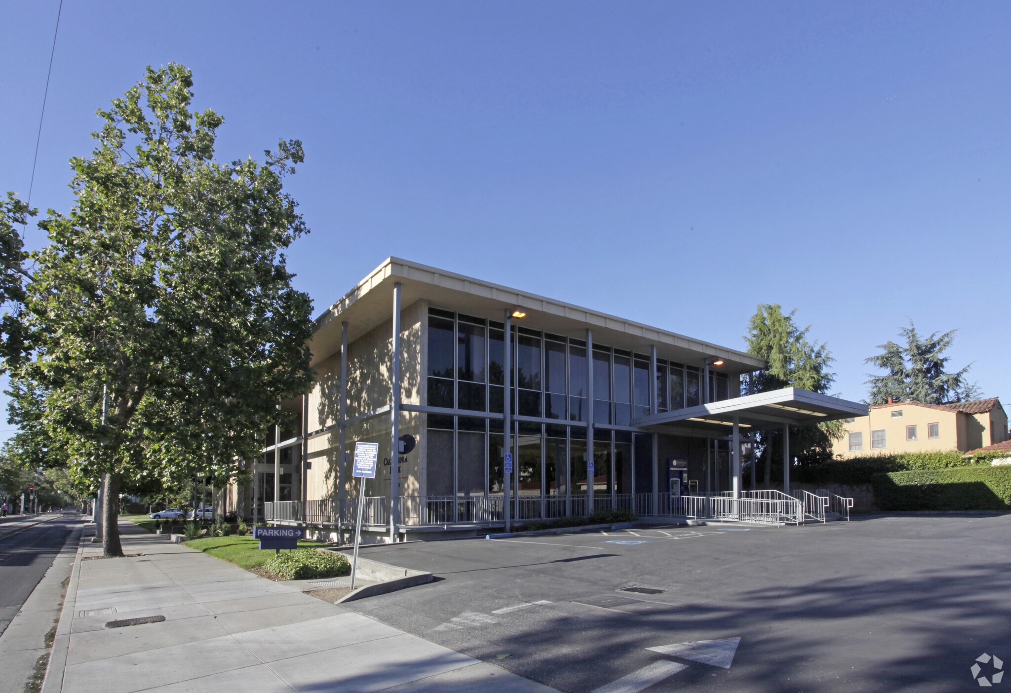 515 N 1st St, San Jose, CA à louer Photo principale– Image 1 sur 4