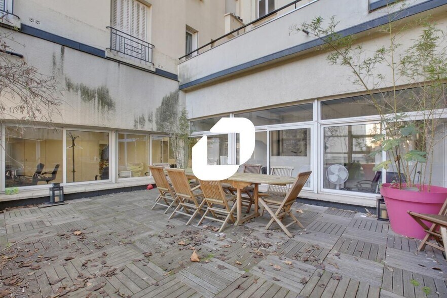 Bureau dans Boulogne-Billancourt à louer - Photo de l’immeuble – Image 3 sur 6