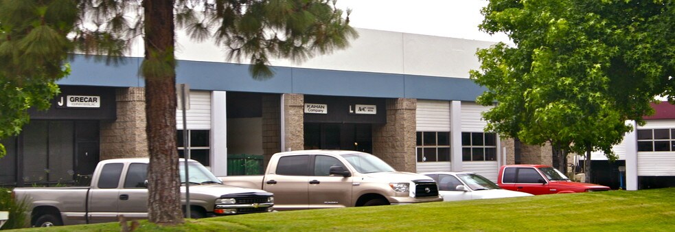2974-2988 First St, La Verne, CA à louer - Photo de l’immeuble – Image 2 sur 12