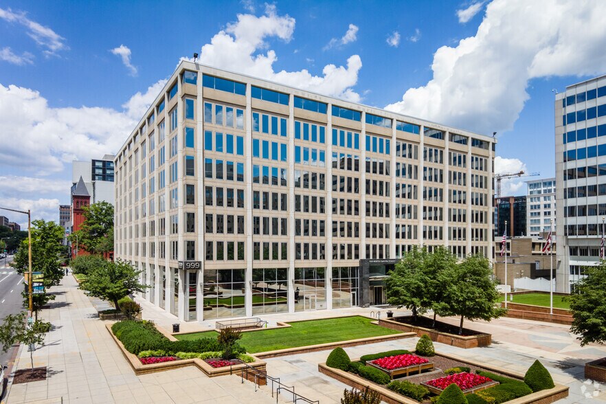 999 N Capitol St NE, Washington, DC à louer - Photo de l’immeuble – Image 1 sur 13