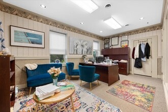 121 NW Russell Rd, Abingdon, VA à vendre Photo intérieure– Image 2 sur 15