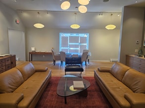 445 New York Ave, Huntington, NY à louer Photo intérieure– Image 1 sur 4