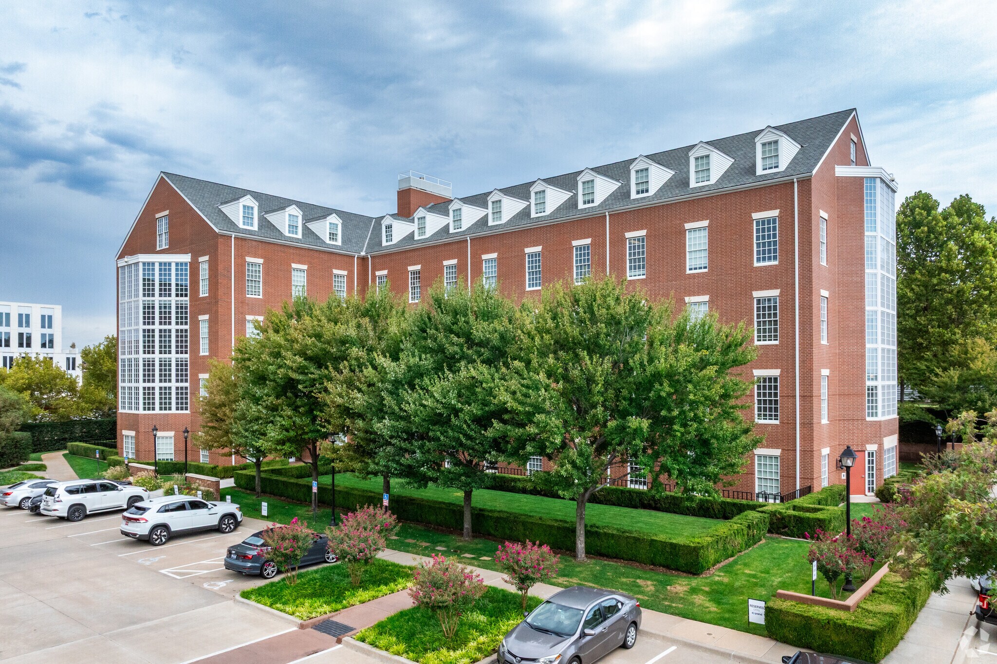 6301 N Classen Blvd, Oklahoma City, OK à vendre Photo principale– Image 1 sur 13