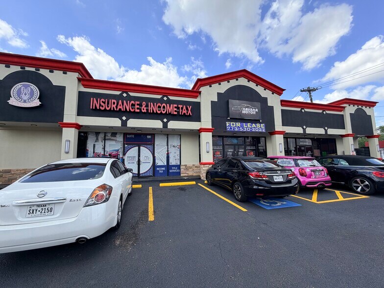 8500 Hillcroft Ave, Houston, TX à louer - Photo de l’immeuble – Image 3 sur 8