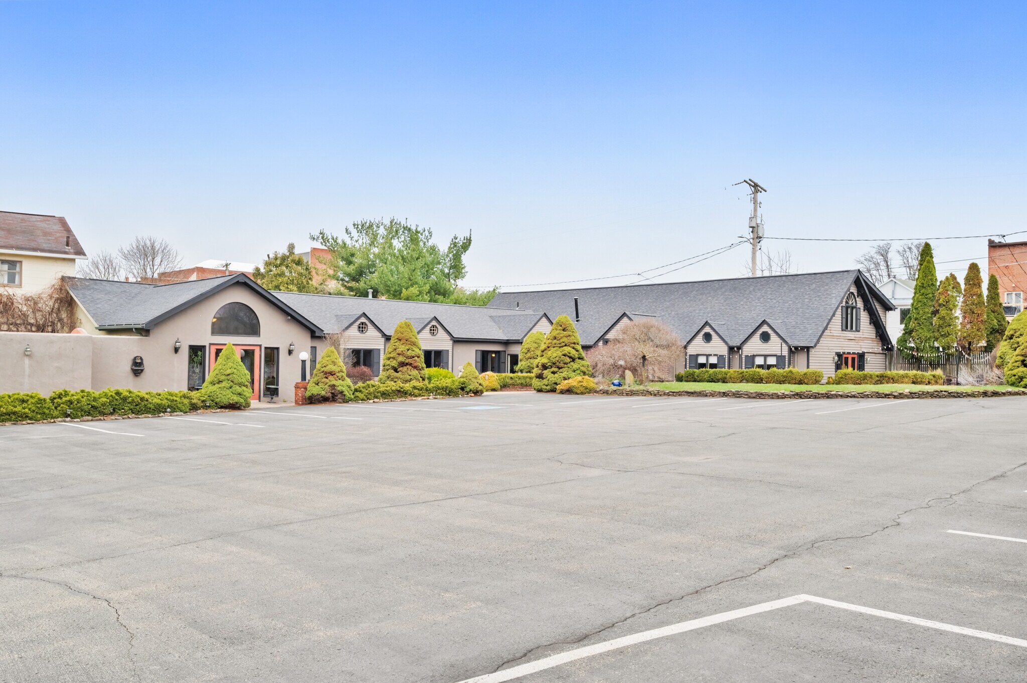 181 E Brown St, Blairsville, PA à vendre Photo principale– Image 1 sur 31