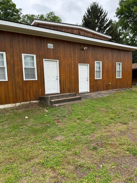 111 George Wood Rd, Somers, CT à louer - Photo de l’immeuble – Image 2 sur 14