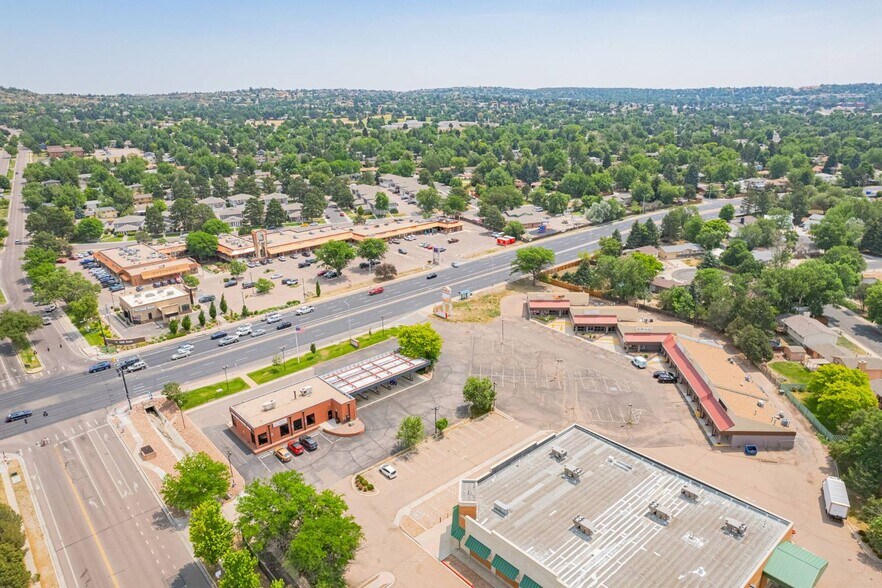 4713-4783 Flintridge Dr, Colorado Springs, CO à louer - Photo de l’immeuble – Image 1 sur 7