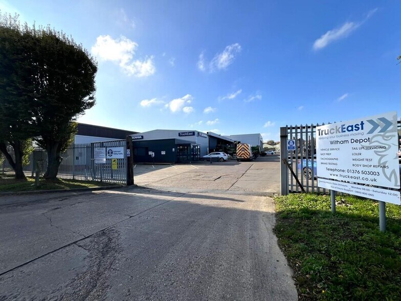 5 Moss Rd, Witham à vendre - Photo de l’immeuble – Image 2 sur 12