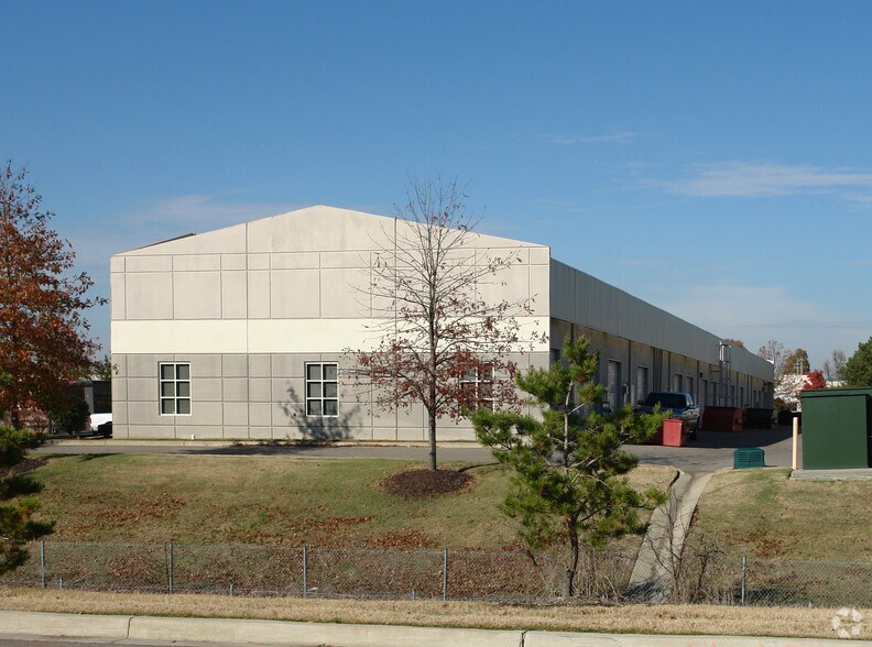 7891 Stage Hills Blvd, Bartlett, TN à louer - Photo de l’immeuble – Image 3 sur 9
