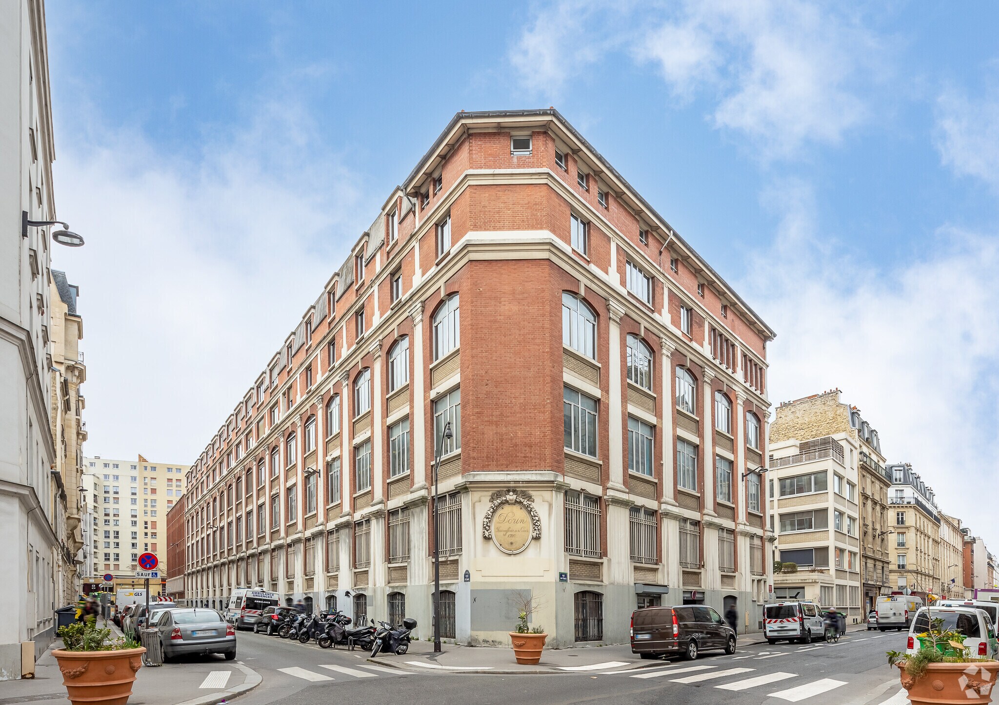 60-62 Rue De Wattignies, Paris à louer Photo principale– Image 1 sur 5