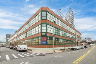 Plus de détails pour 3200 Skillman Ave, Long Island City, NY - Industriel/Logistique à louer
