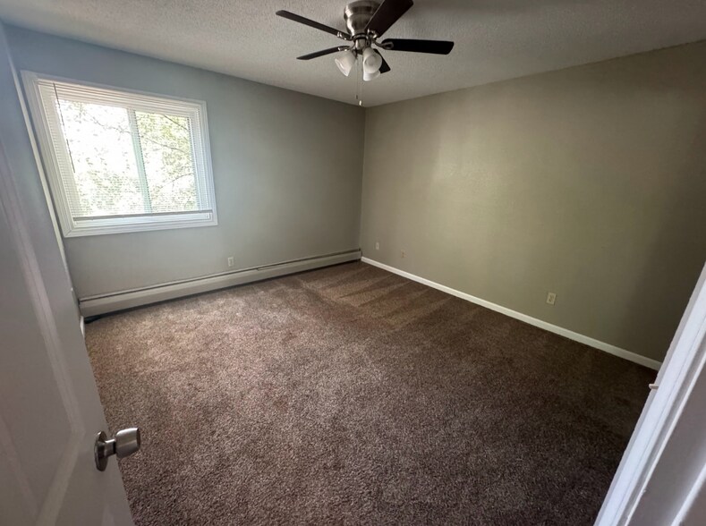 2631 Columbus Ave, Minneapolis, MN à vendre - Photo de l’immeuble – Image 2 sur 6
