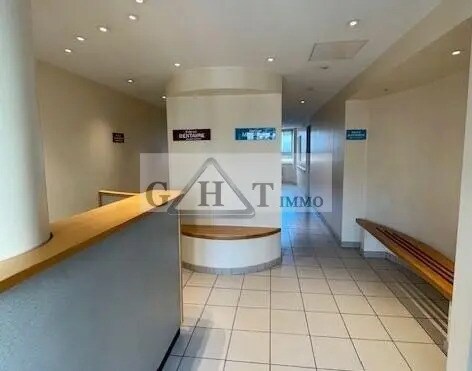 Bureau dans Villenoy à vendre - Photo de l’immeuble – Image 3 sur 3