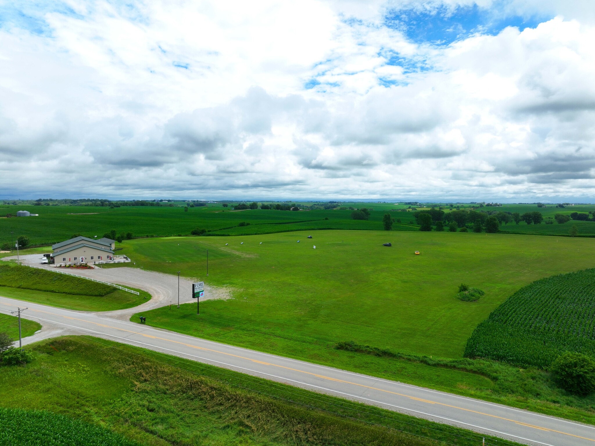 6232 S-74 Highway, Newton, IA à vendre Photo principale– Image 1 sur 7