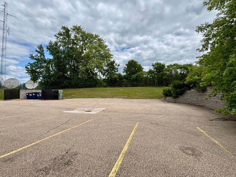 402 N Genesee St, Wittenberg, WI à vendre - Photo de l’immeuble – Image 3 sur 32