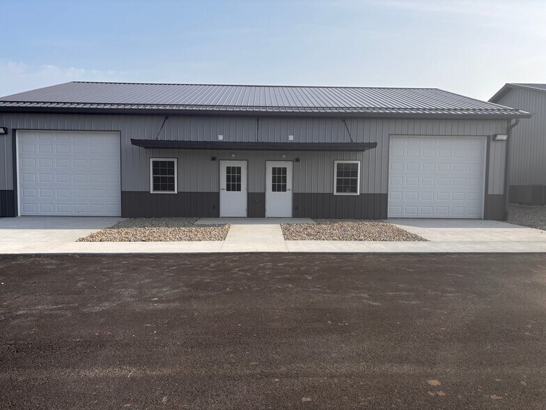 1401 Amy Ln, Franklin, IN à vendre - Photo de l’immeuble – Image 1 sur 15