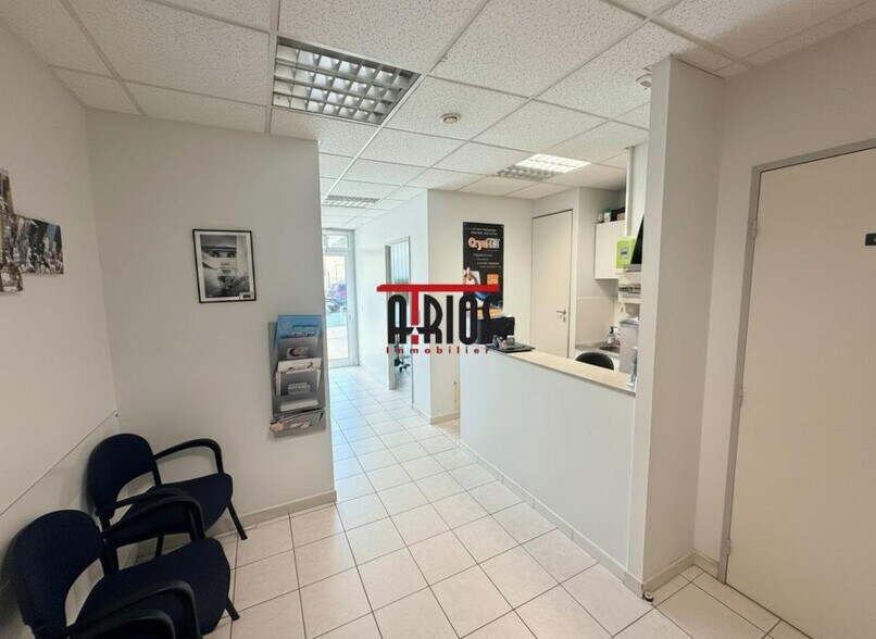 Bureau dans Hyeres à vendre - Photo intérieure – Image 3 sur 9