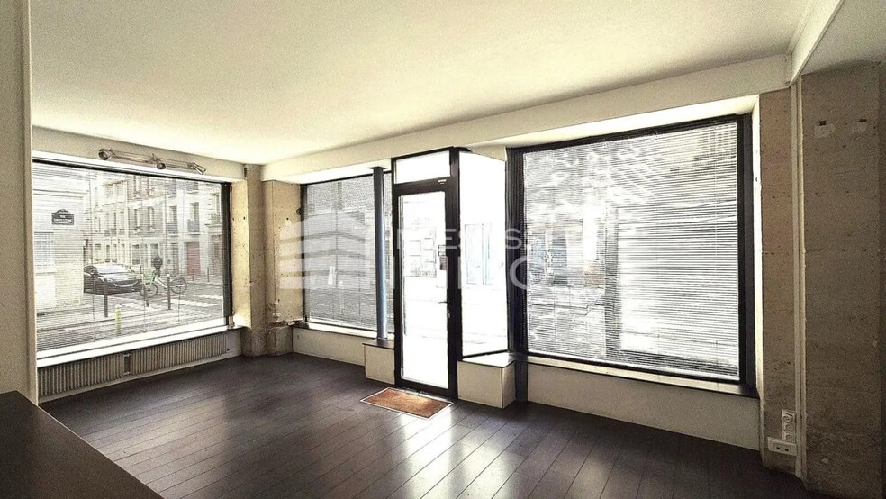 Local commercial dans Paris à vendre - Photo intérieure – Image 2 sur 4