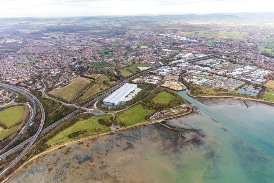 Harts Farm Way, Havant à louer - Photo de l’immeuble – Image 3 sur 7