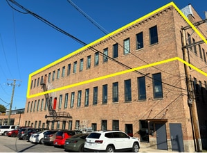 2415 W 19th St, Chicago, IL à louer Photo intérieure– Image 1 sur 3