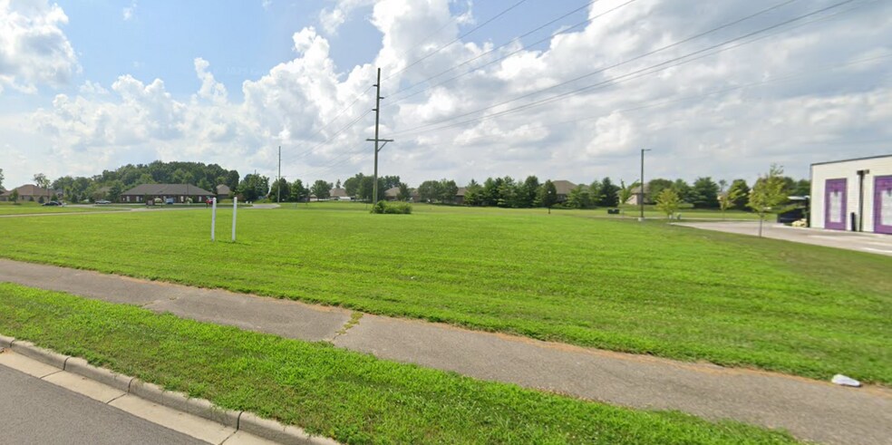 Hickory Point Land portefeuille de 4 biens à vendre sur LoopNet.fr - Photo de l’immeuble – Image 2 sur 6